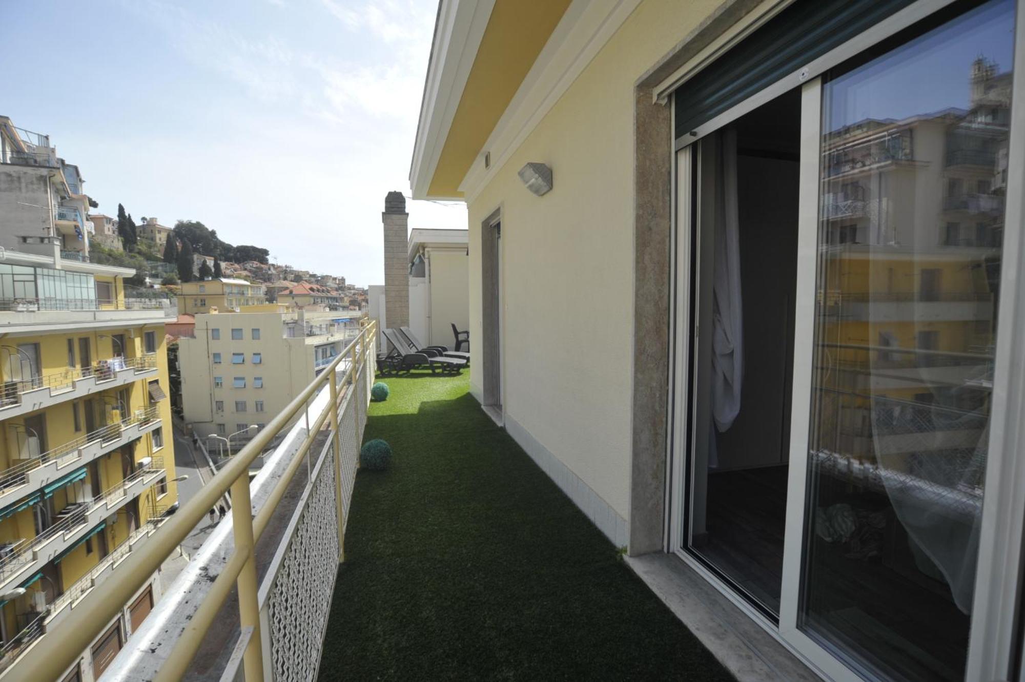 סנרמו Casa Rosa Lucia Centrale Con Parcheggio מראה חיצוני תמונה